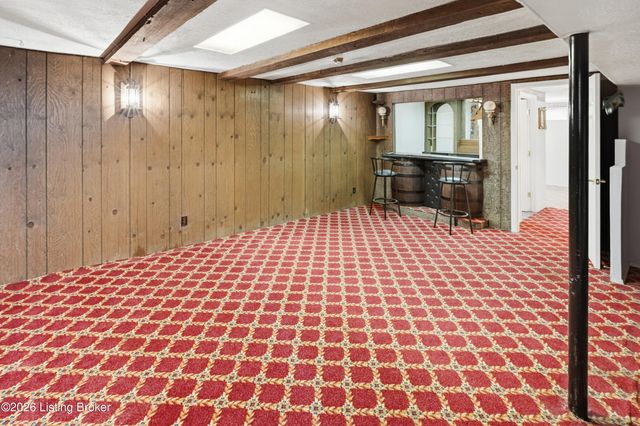 9724 Scarborough Ave, Louisville, KY 40272