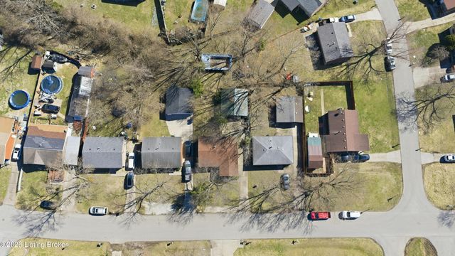 9724 Scarborough Ave, Louisville, KY 40272