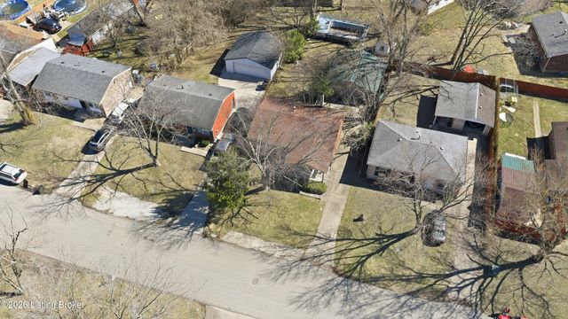 9724 Scarborough Ave, Louisville, KY 40272