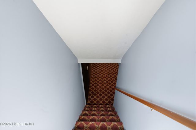 9724 Scarborough Ave, Louisville, KY 40272