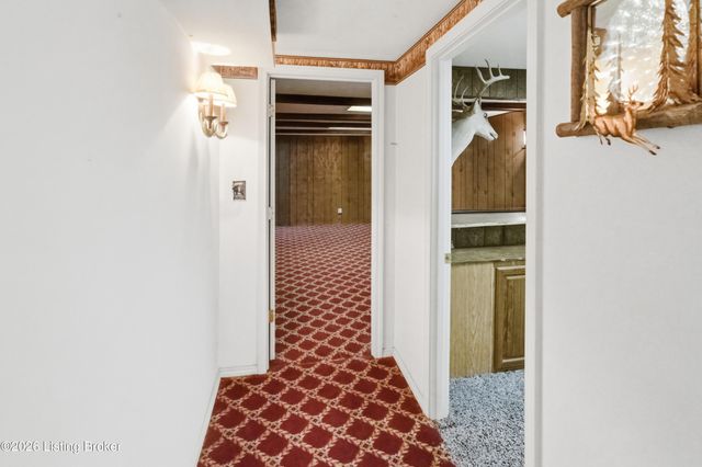 9724 Scarborough Ave, Louisville, KY 40272