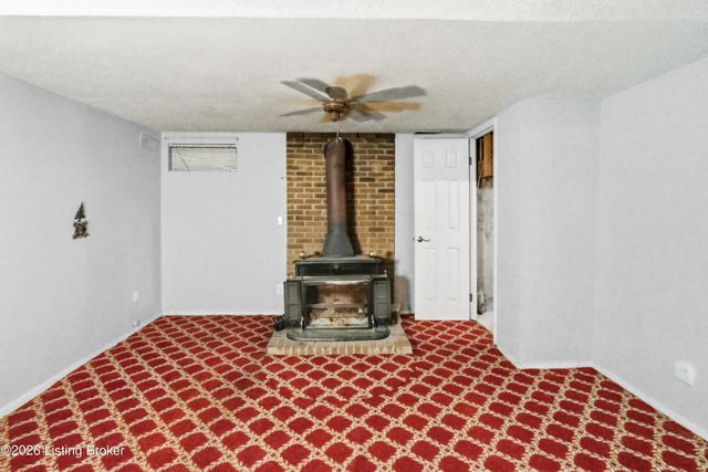 9724 Scarborough Ave, Louisville, KY 40272