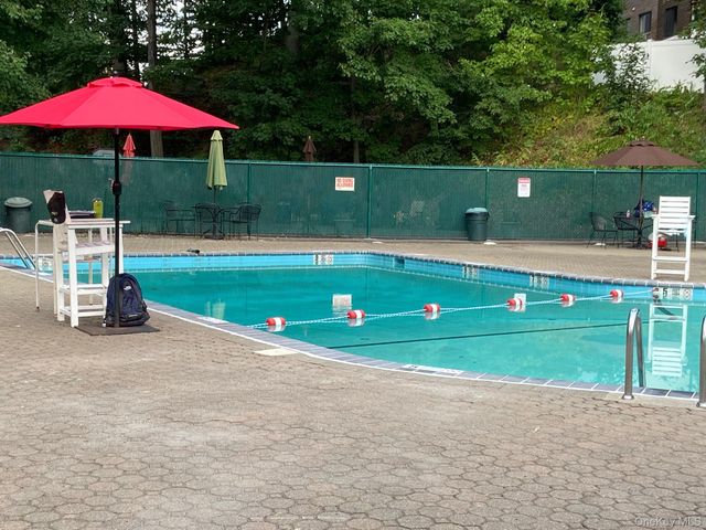 2261 Palmer Avenue 1F, New Rochelle, NY 10801