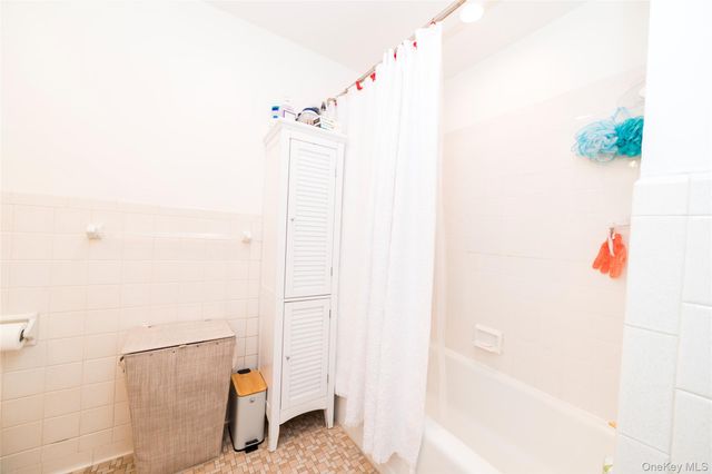 2261 Palmer Avenue 1F, New Rochelle, NY 10801