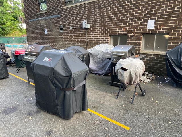 2261 Palmer Avenue 1F, New Rochelle, NY 10801