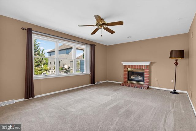 30 RED MAPLE CIR, Palmyra, PA 17078