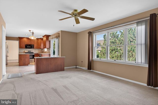 30 RED MAPLE CIR, Palmyra, PA 17078