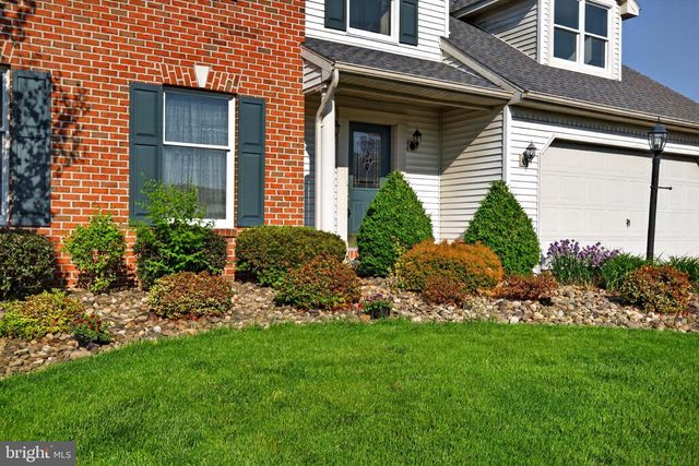 30 RED MAPLE CIR, Palmyra, PA 17078