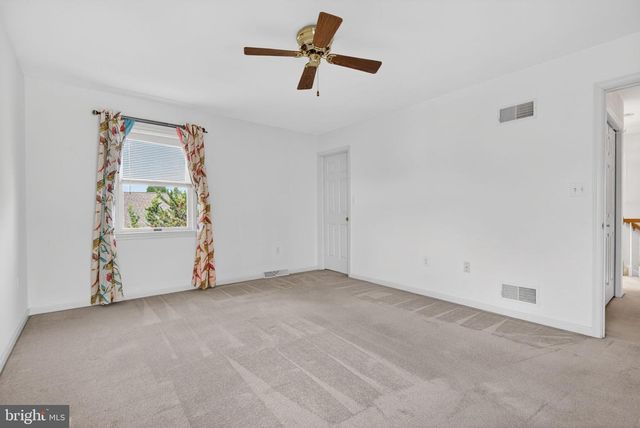 30 RED MAPLE CIR, Palmyra, PA 17078