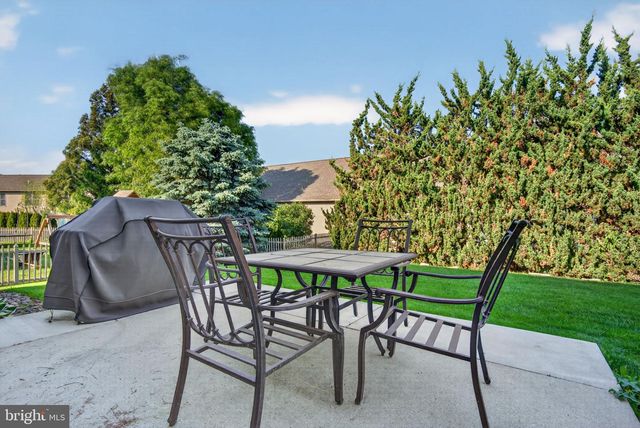 30 RED MAPLE CIR, Palmyra, PA 17078