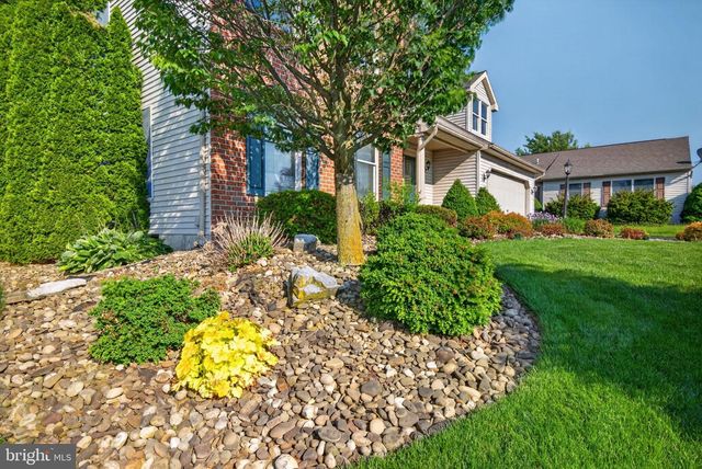 30 RED MAPLE CIR, Palmyra, PA 17078