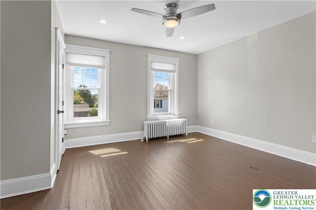 413 Woodlawn Avenue, Bethlehem City, PA 18018