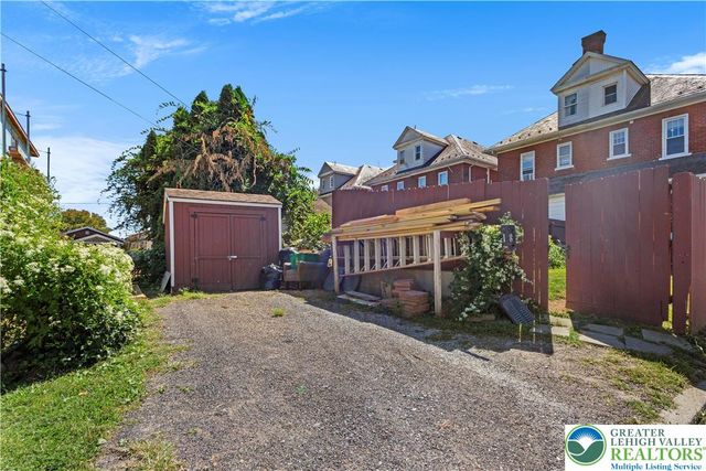 413 Woodlawn Avenue, Bethlehem City, PA 18018