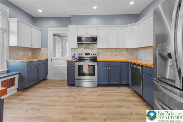 413 Woodlawn Avenue, Bethlehem City, PA 18018