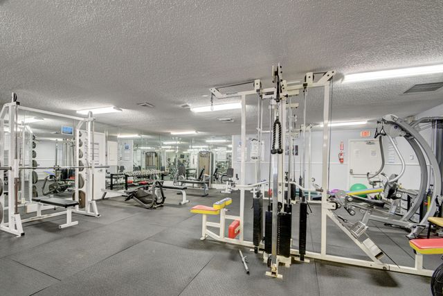 219 Lake Meryl Drive, West Palm Beach, FL 33411