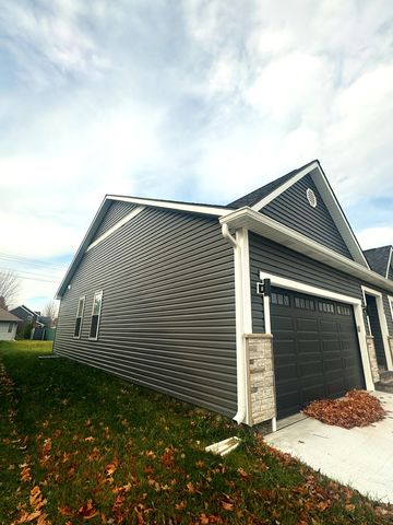 1380 Sandpiper Lane, Woodstock, IL 60098