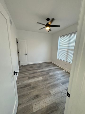 1380 Sandpiper Lane, Woodstock, IL 60098