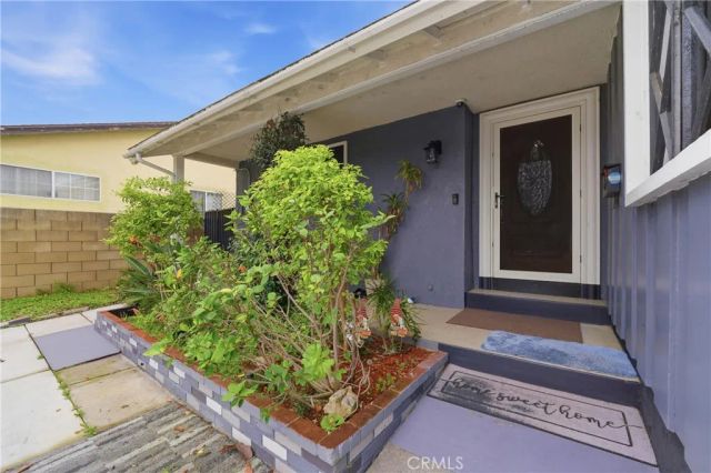 15044 La Capelle, La Mirada, CA 90638