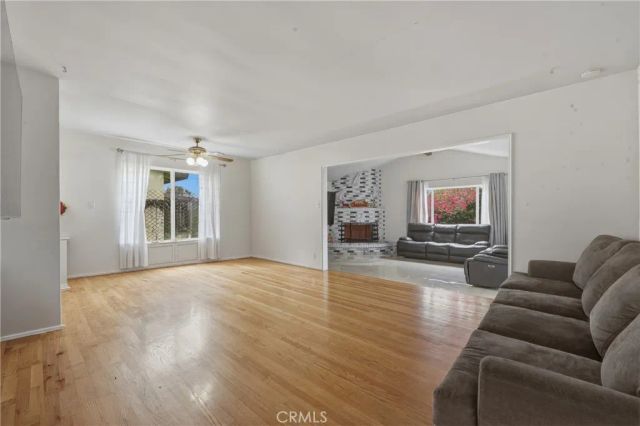 15044 La Capelle, La Mirada, CA 90638