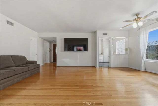 15044 La Capelle, La Mirada, CA 90638