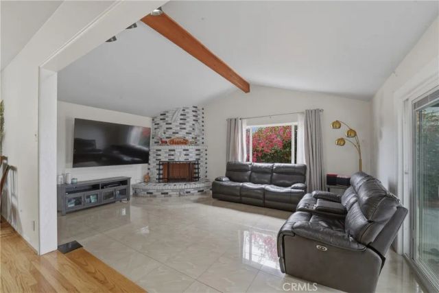 15044 La Capelle, La Mirada, CA 90638