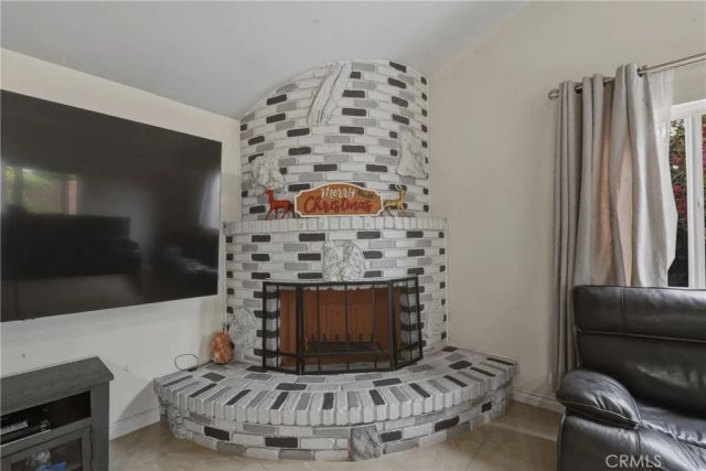 15044 La Capelle, La Mirada, CA 90638