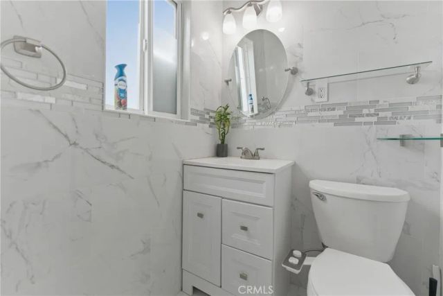 15044 La Capelle, La Mirada, CA 90638