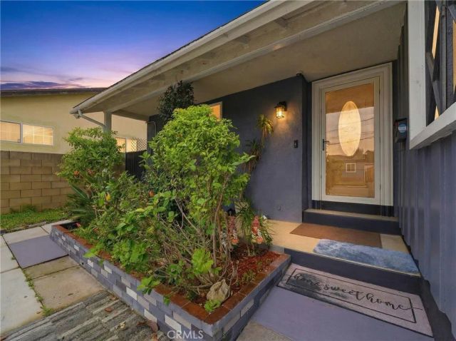 15044 La Capelle, La Mirada, CA 90638