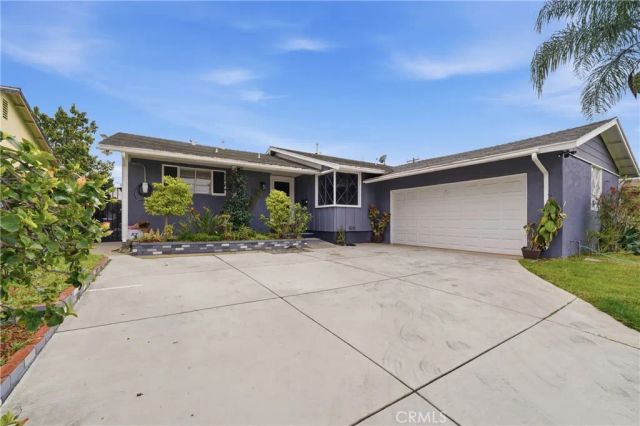 15044 La Capelle, La Mirada, CA 90638
