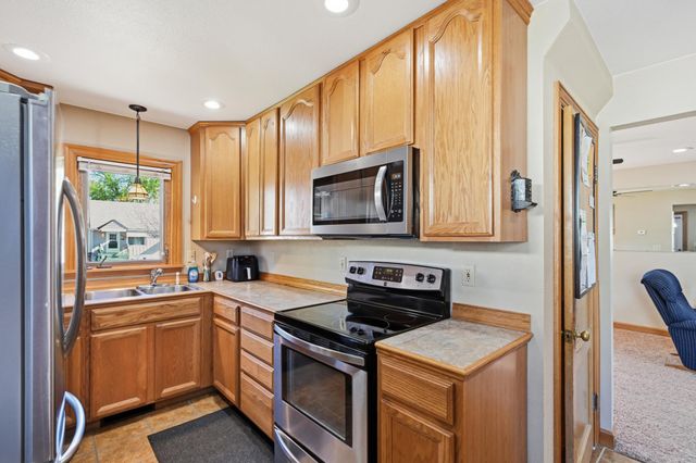 1003 13th Avenue SW, Austin, MN 55912