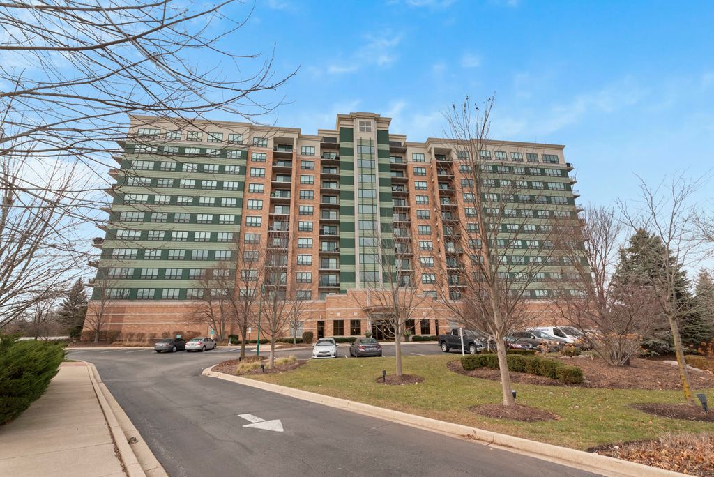 6420 Double Eagle Drive 510, Woodridge, IL 60517