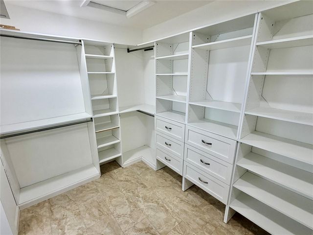 7031 DRURY STREET, Tampa, FL 33635