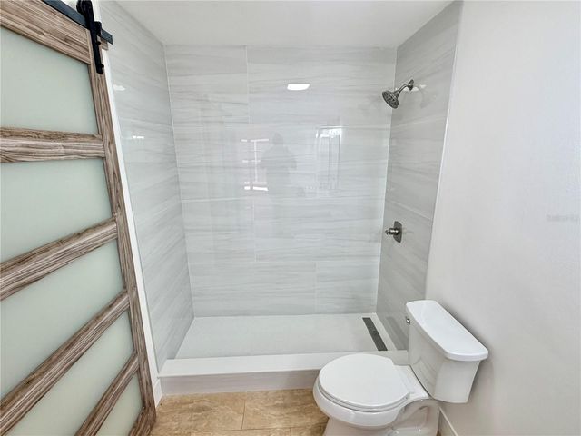 7031 DRURY STREET, Tampa, FL 33635
