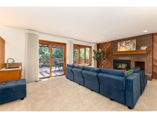 2422 W Arapahoe Ct, Littleton, CO 80120