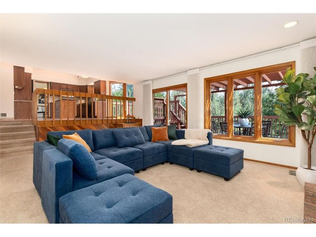 2422 W Arapahoe Ct, Littleton, CO 80120
