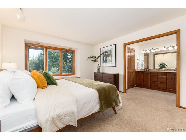 2422 W Arapahoe Ct, Littleton, CO 80120