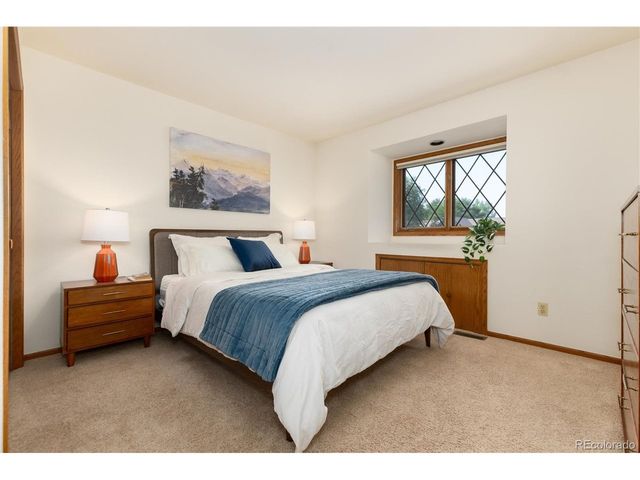 2422 W Arapahoe Ct, Littleton, CO 80120