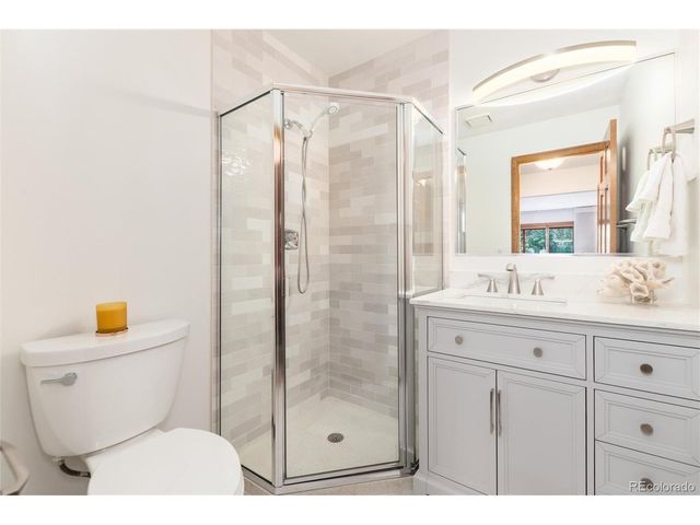 2422 W Arapahoe Ct, Littleton, CO 80120
