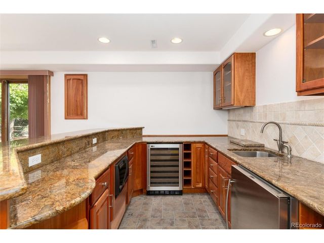 2422 W Arapahoe Ct, Littleton, CO 80120