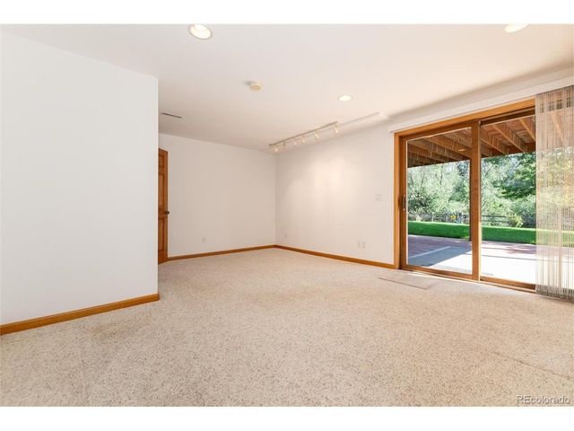 2422 W Arapahoe Ct, Littleton, CO 80120