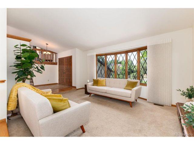 2422 W Arapahoe Ct, Littleton, CO 80120