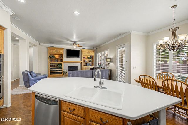 1512 N ROBIN Lane, Mesa, AZ 85213