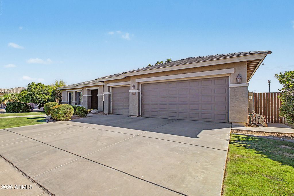 1512 N ROBIN Lane, Mesa, AZ 85213 — photo 3