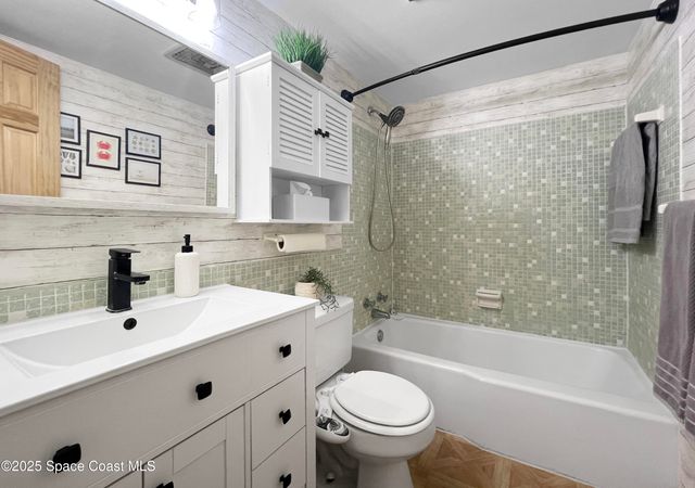299 N Banana River Drive, 206, Merritt Island, FL 32952