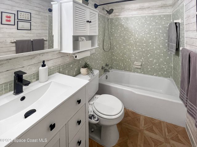 299 N Banana River Drive, 206, Merritt Island, FL 32952