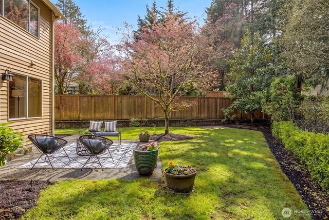 3911 240th Place SE, Sammamish, WA 98029
