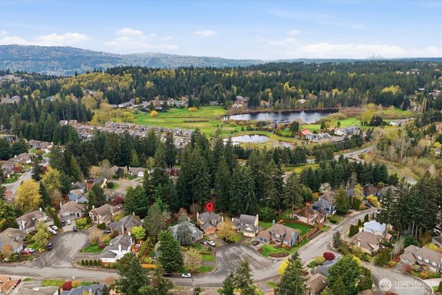 3911 240th Place SE, Sammamish, WA 98029