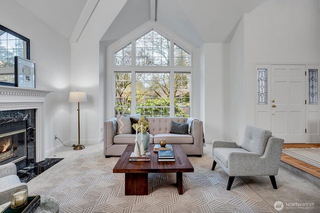 3911 240th Place SE, Sammamish, WA 98029