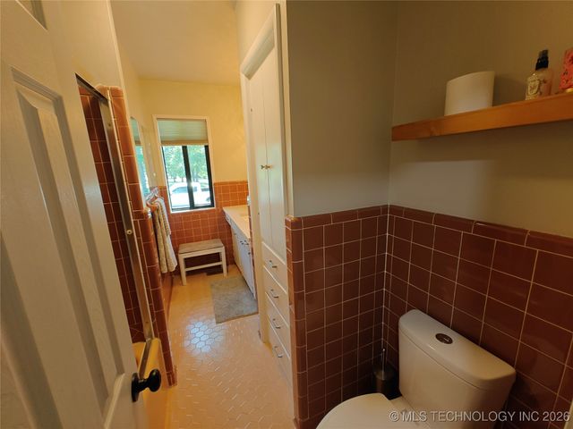 501 E Seneca Street, Tahlequah, OK 74464