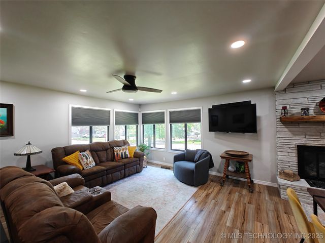 501 E Seneca Street, Tahlequah, OK 74464